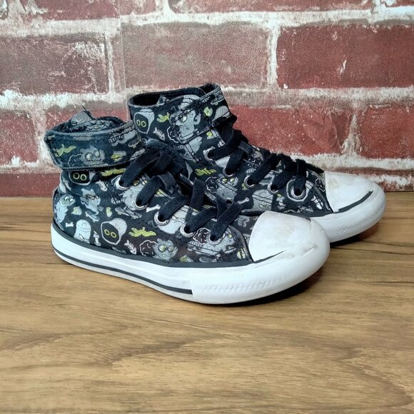 Converse Shoes Boys Size 11 Chuck Taylor Graphic Velcro Strap No Lace - Picture 1 of 6